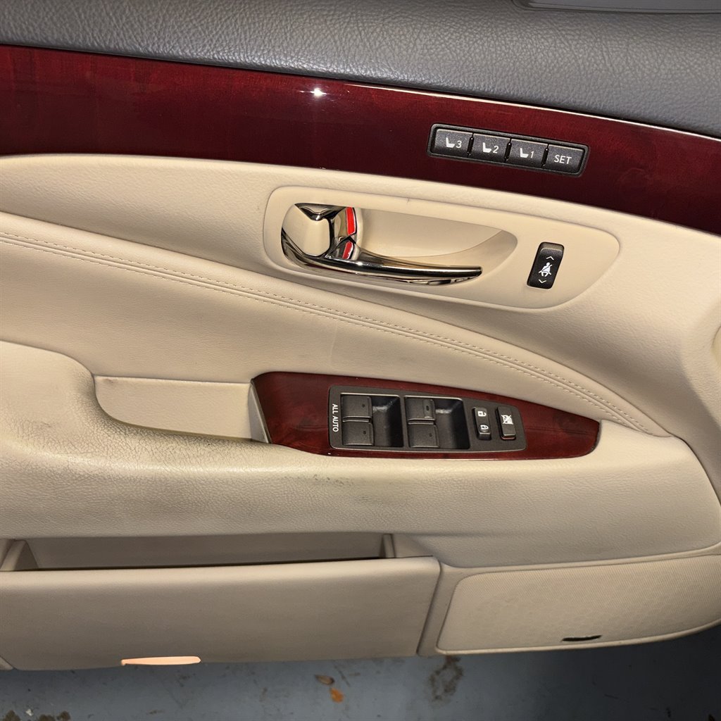 2008 Lexus LS Base - Photo 24