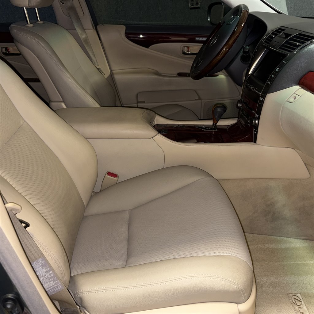 2008 Lexus LS Base - Photo 17